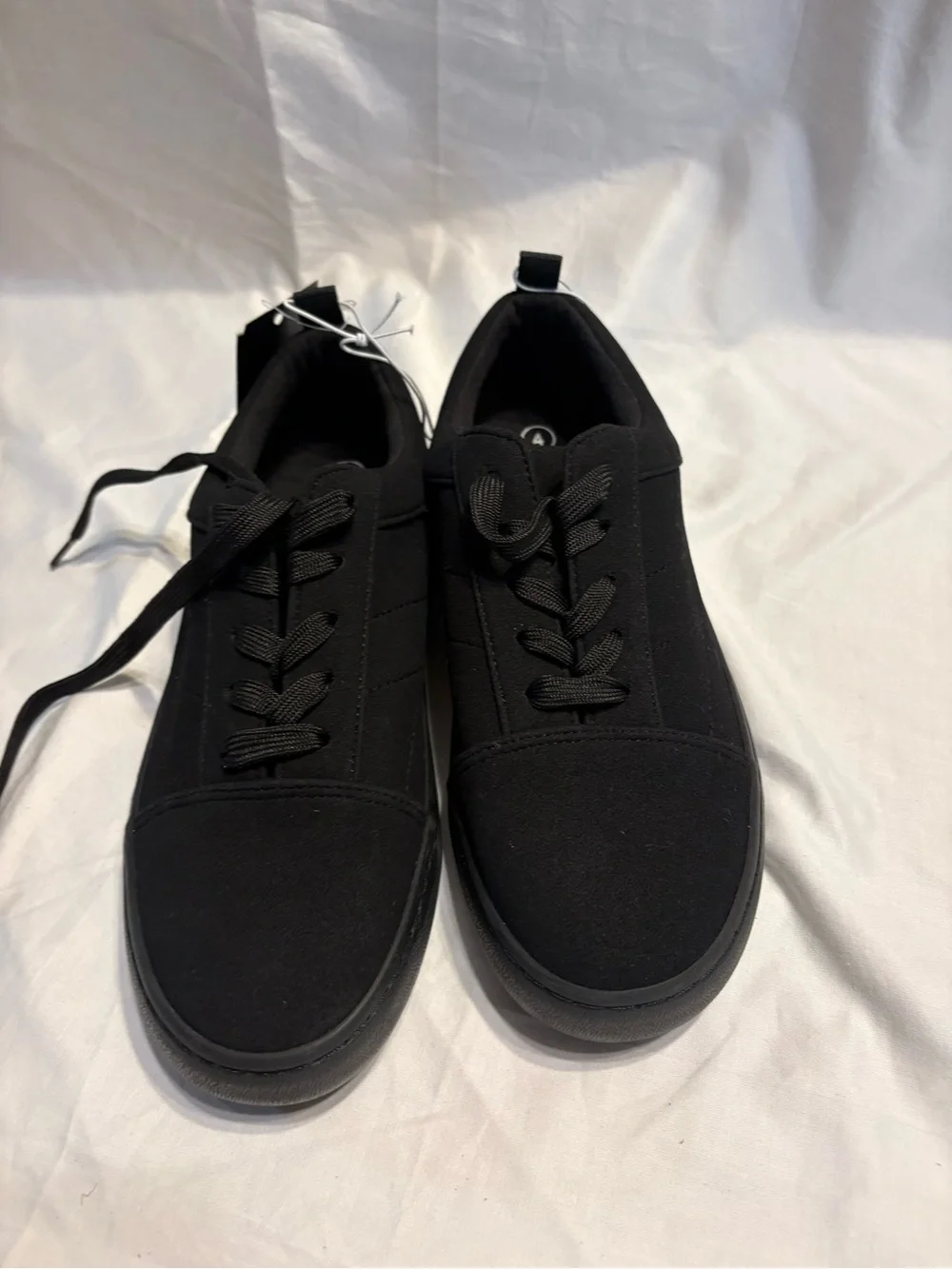 Men's Black Low-Top Canvas Sneakers